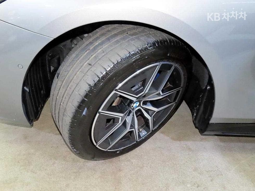 BMW New5 Series(G60)520i M Sport - 20
