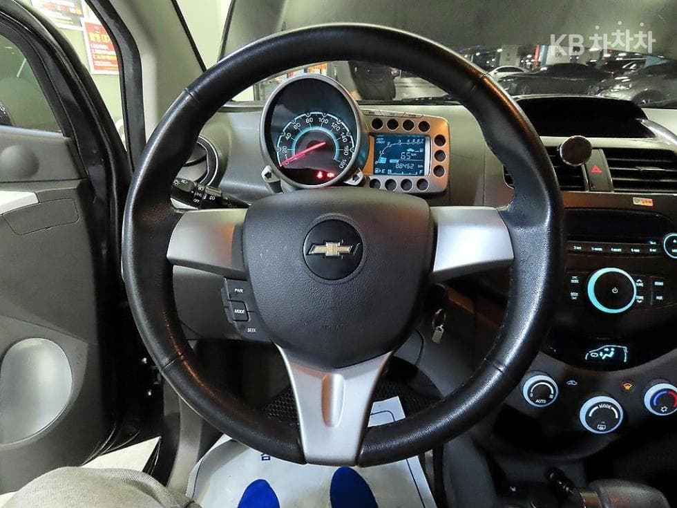 GM Korea Chevrolet SparkLT Standard - 8