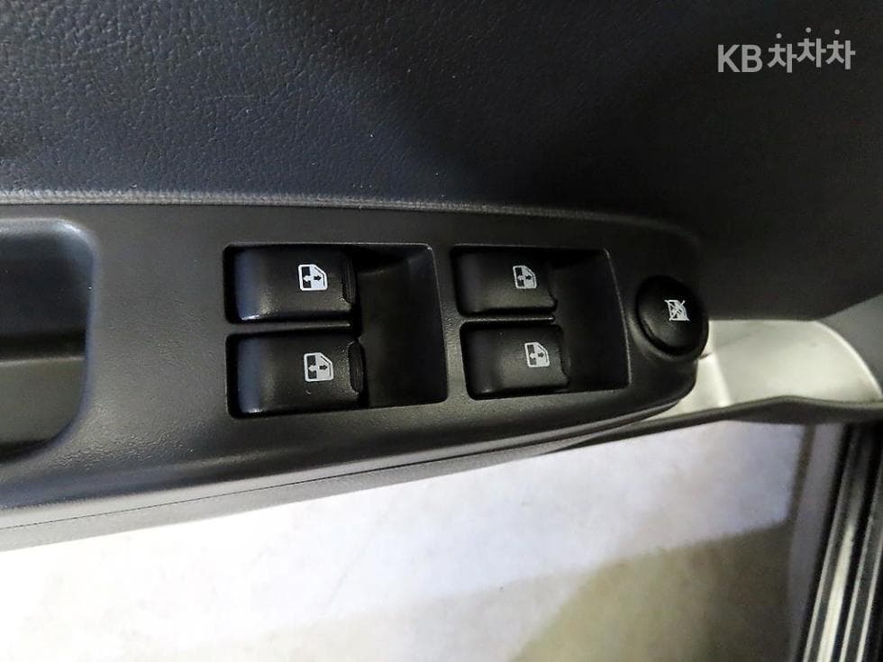 GM Korea Chevrolet SparkLT Standard - 13