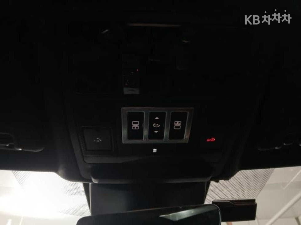 Land Rover 디스커버리53.0 TD6 HSE Luxury - 13