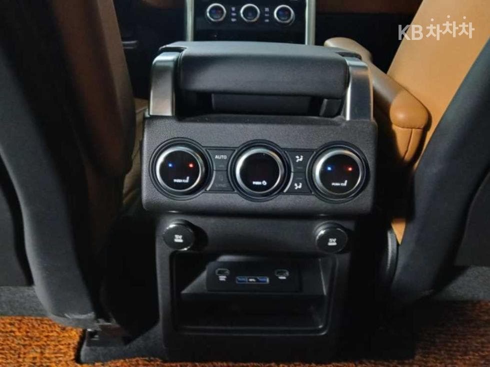 Land Rover 디스커버리53.0 TD6 HSE Luxury - 15