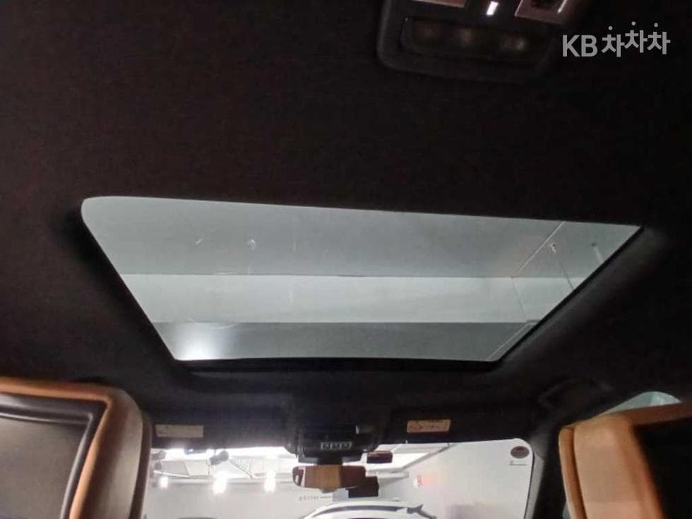 Land Rover 디스커버리53.0 TD6 HSE Luxury - 17