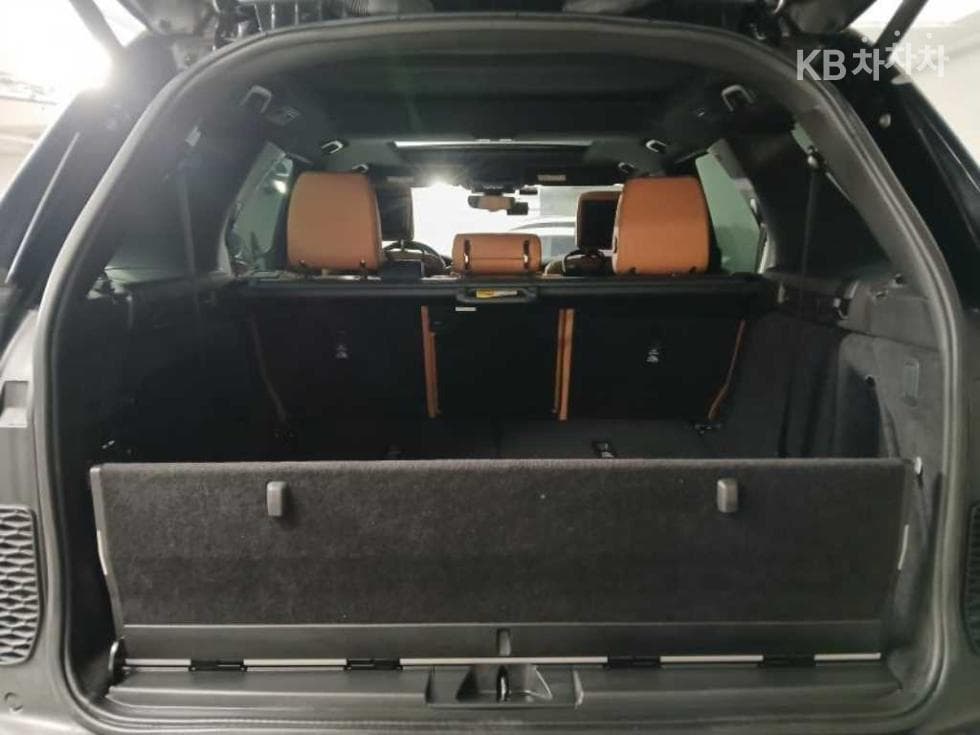Land Rover 디스커버리53.0 TD6 HSE Luxury - 18
