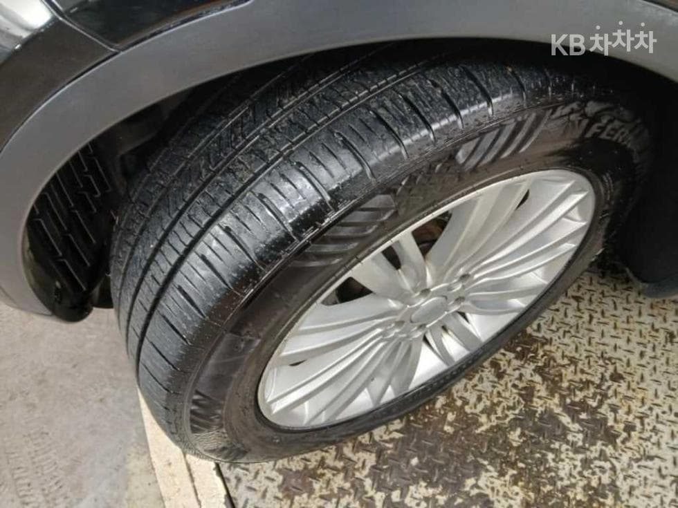 Land Rover 디스커버리53.0 TD6 HSE Luxury - 20