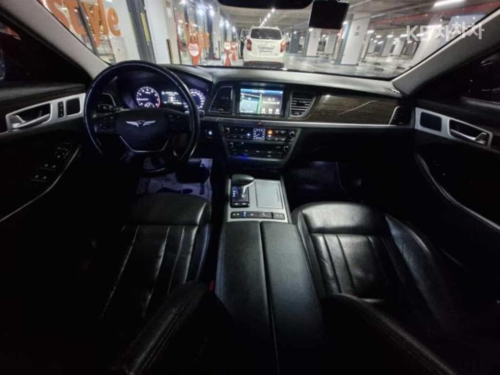Genesis G803.3 GDI AWD Luxury - 6