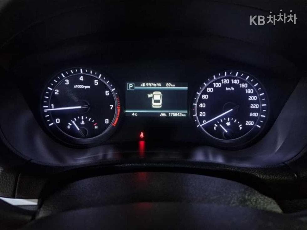 Genesis G803.3 GDI AWD Luxury - 8