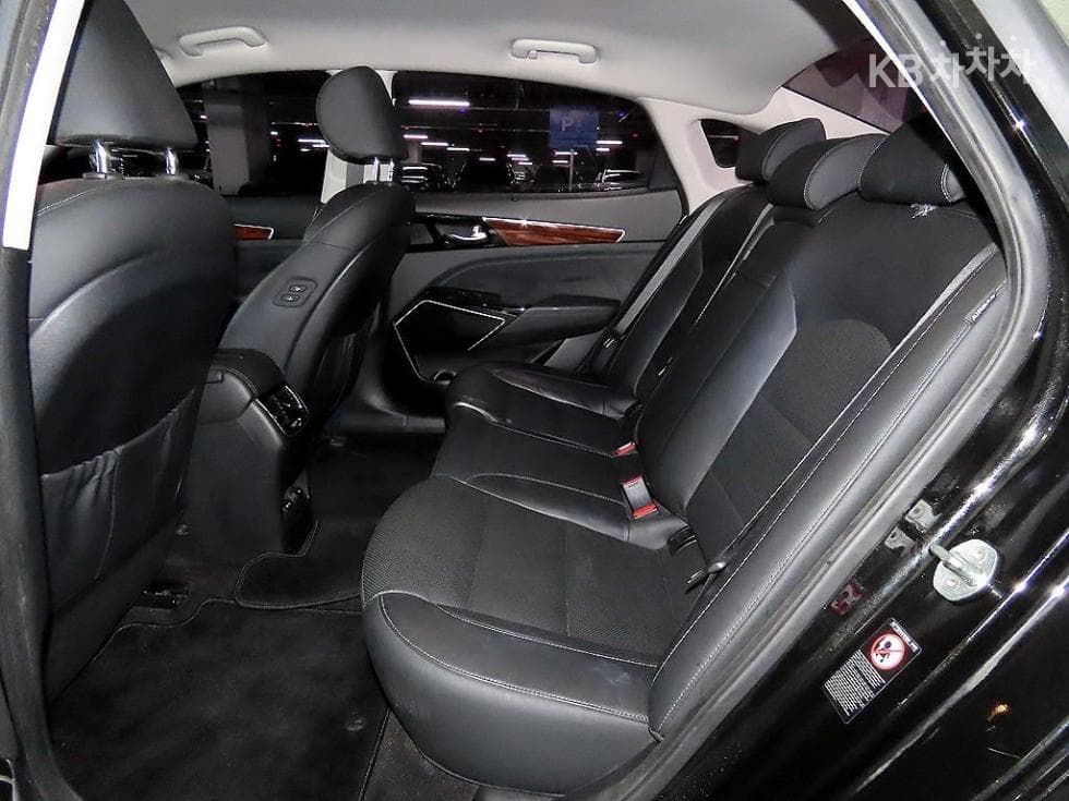 Kia All New K73.3 GDi Limited Plus - 7