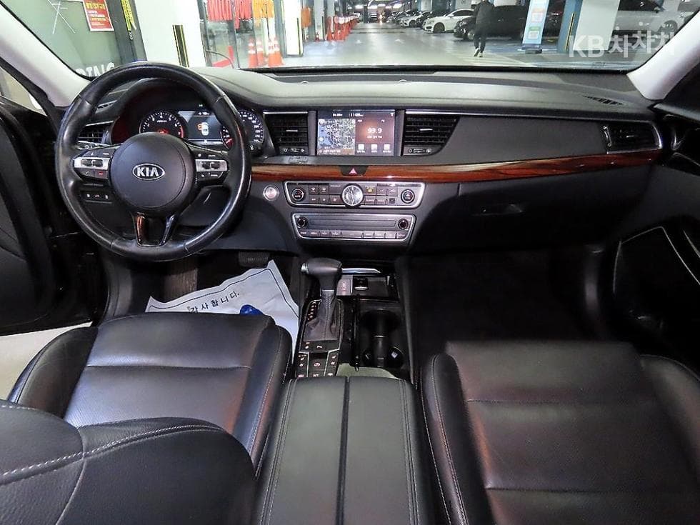 Kia All New K73.3 GDi Limited Plus - 10