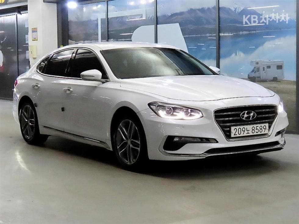 Hyundai Grandeur (Azera)IG Rental car 3.0 Gasoline Modern 베이직 Standard - Image 1