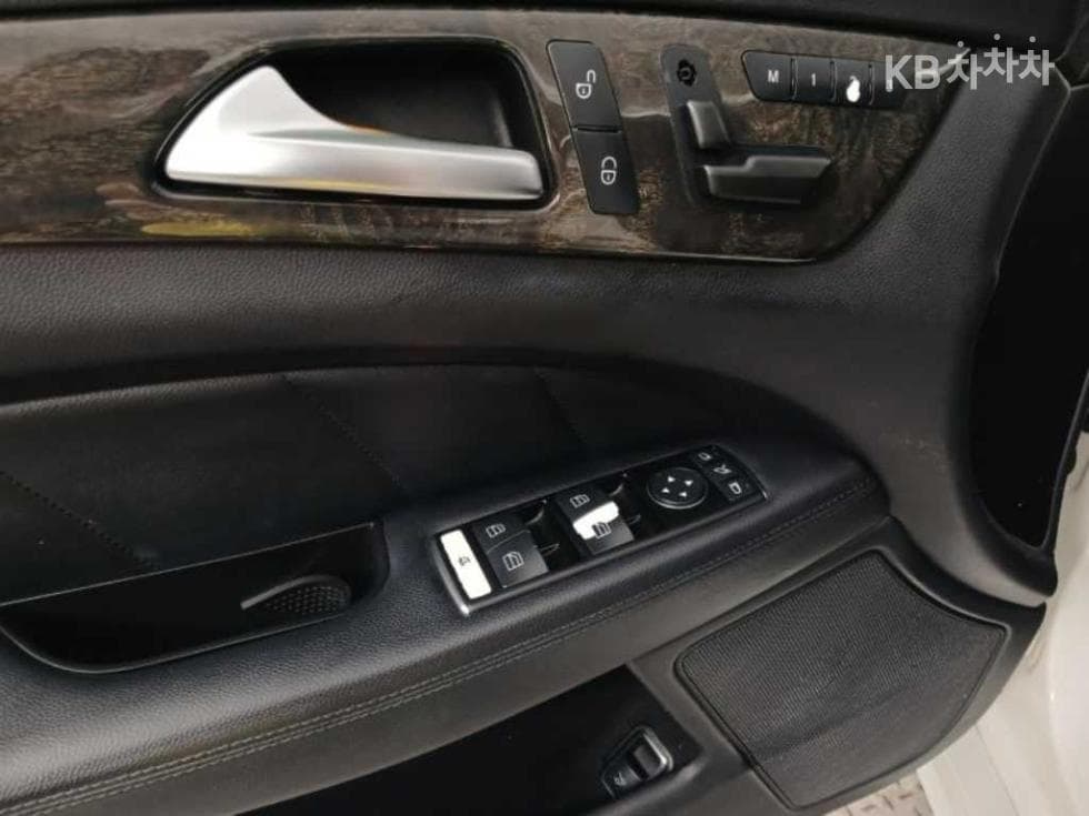 Mercedes-Benz CLS클래스(W218)CLS 350 Gasoline 블루이피션시 W218 - 9