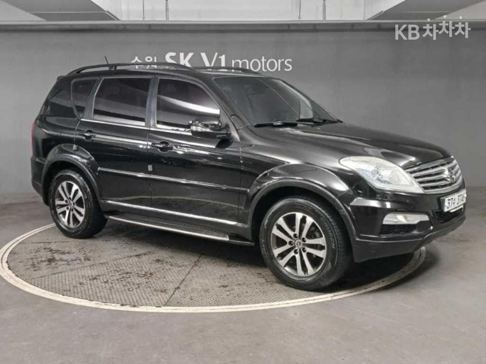 KG Mobility RextonW7-seater (Limousine) 4WD RX7 Luxury - 5