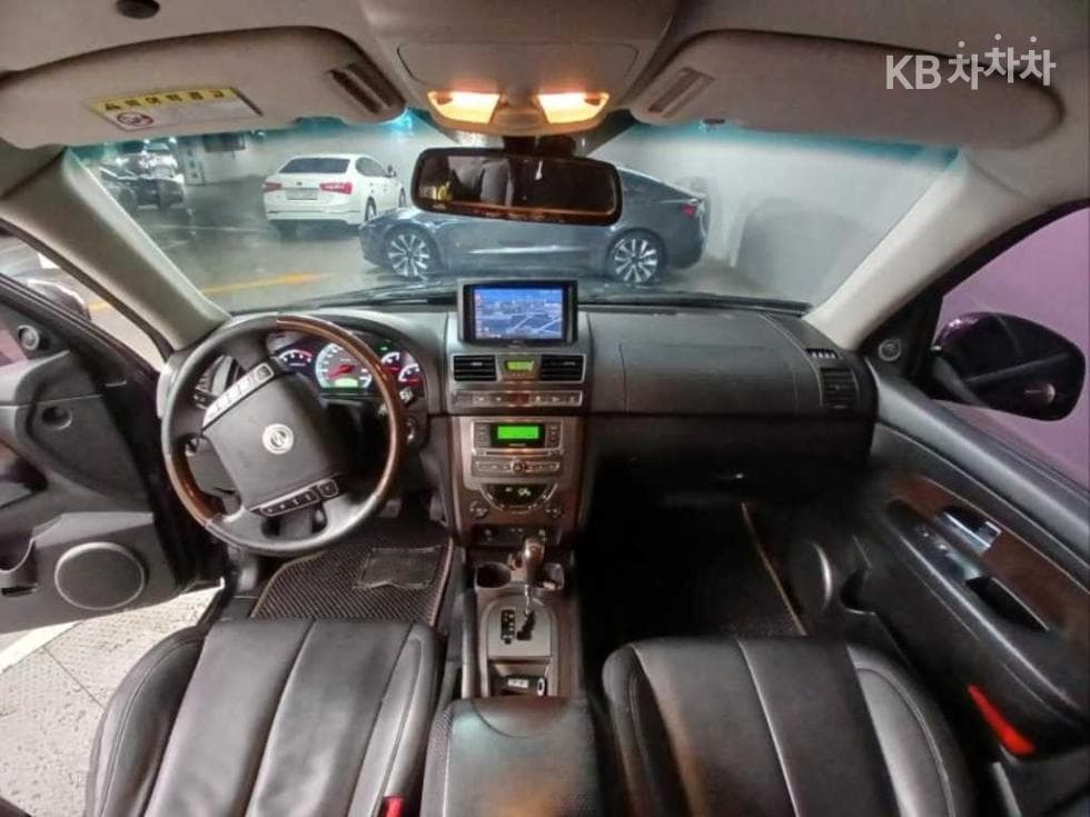 KG Mobility RextonW7-seater (Limousine) 4WD RX7 Luxury - 6
