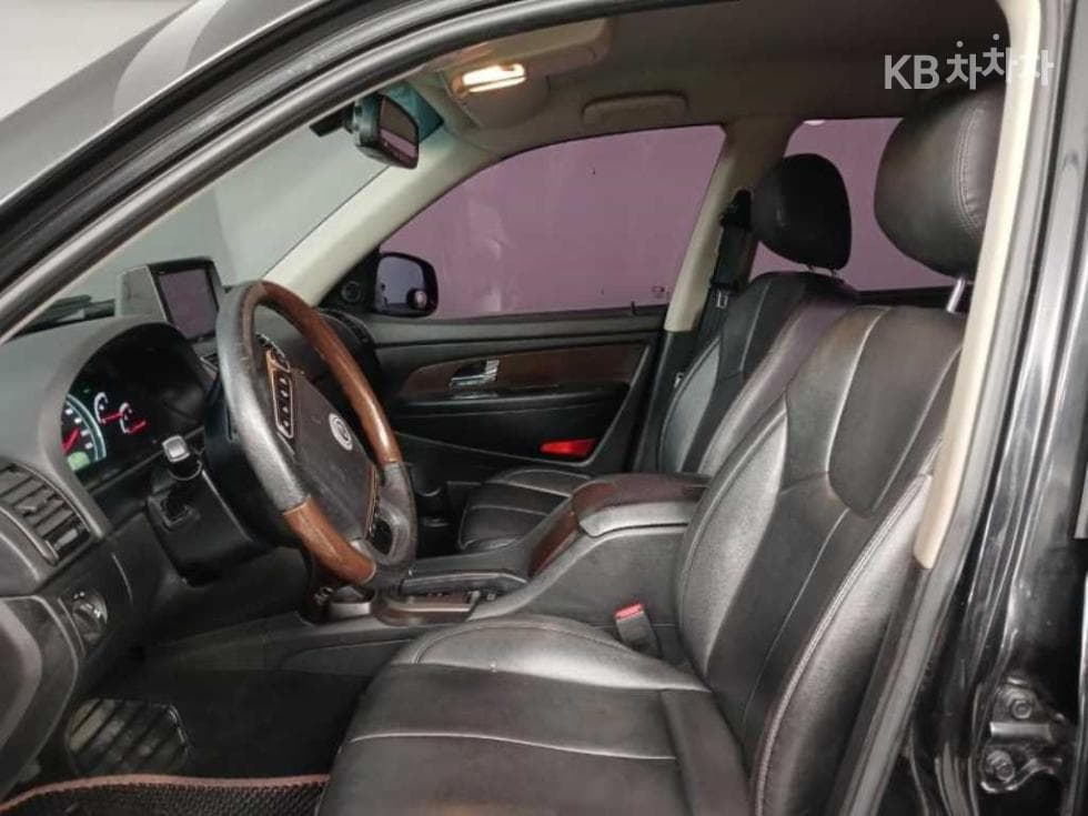 KG Mobility RextonW7-seater (Limousine) 4WD RX7 Luxury - 7