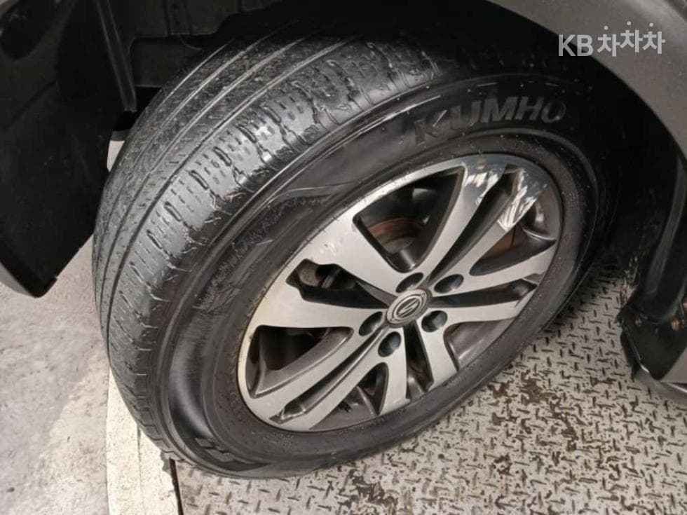 KG Mobility RextonW7-seater (Limousine) 4WD RX7 Luxury - 20