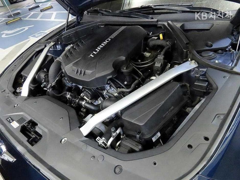Genesis G70 SPORT3.3T SPORT AWD Prestige - 19
