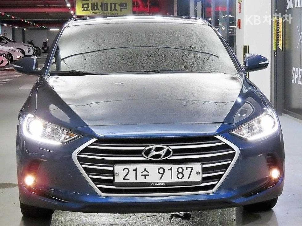 Hyundai Avante (Elantra)AD1.6 GDi Smart - 2