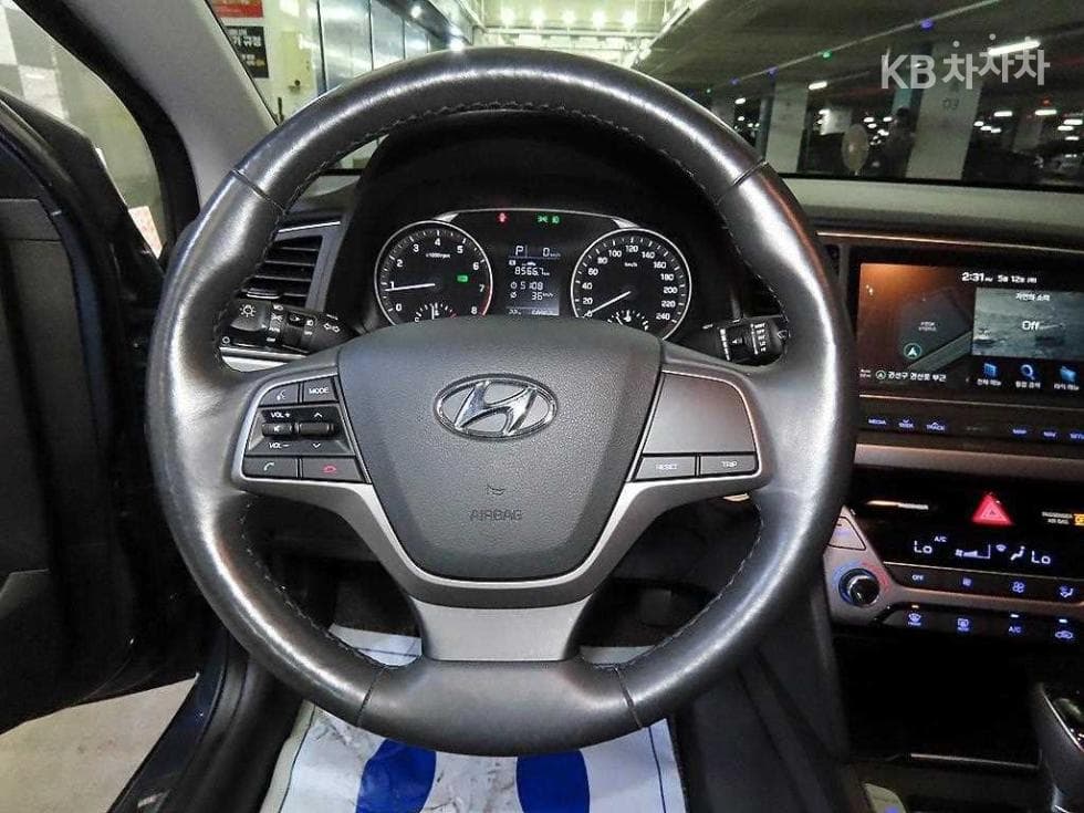 Hyundai Avante (Elantra)AD1.6 GDi Smart - 8