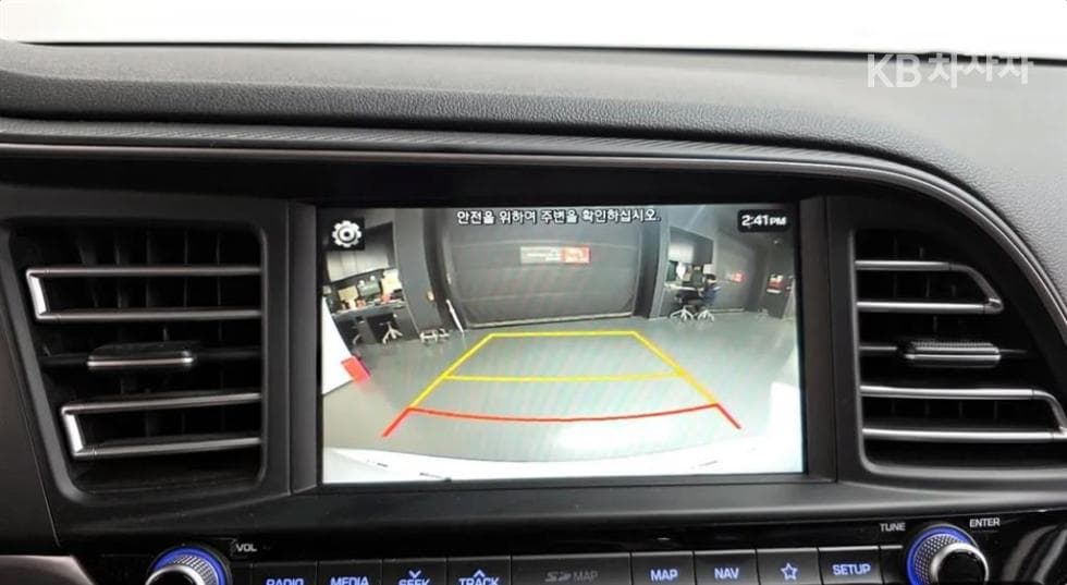 Hyundai The New (facelift) Avante (Elantra) ADSmartstream G1.6 Smart초이스 - 14