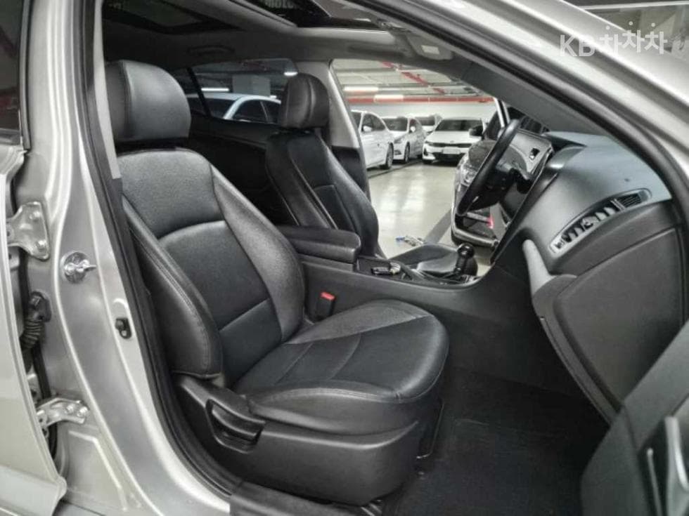 Kia The New (facelift) K5LPI Luxury 경제형 - 14