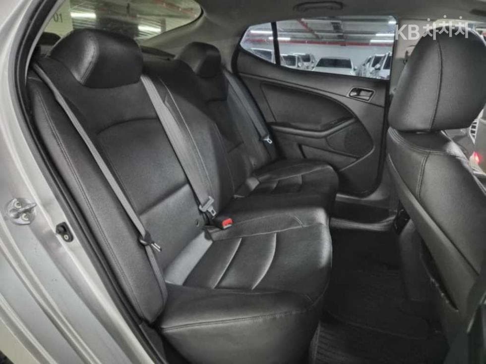 Kia The New (facelift) K5LPI Luxury 경제형 - 15