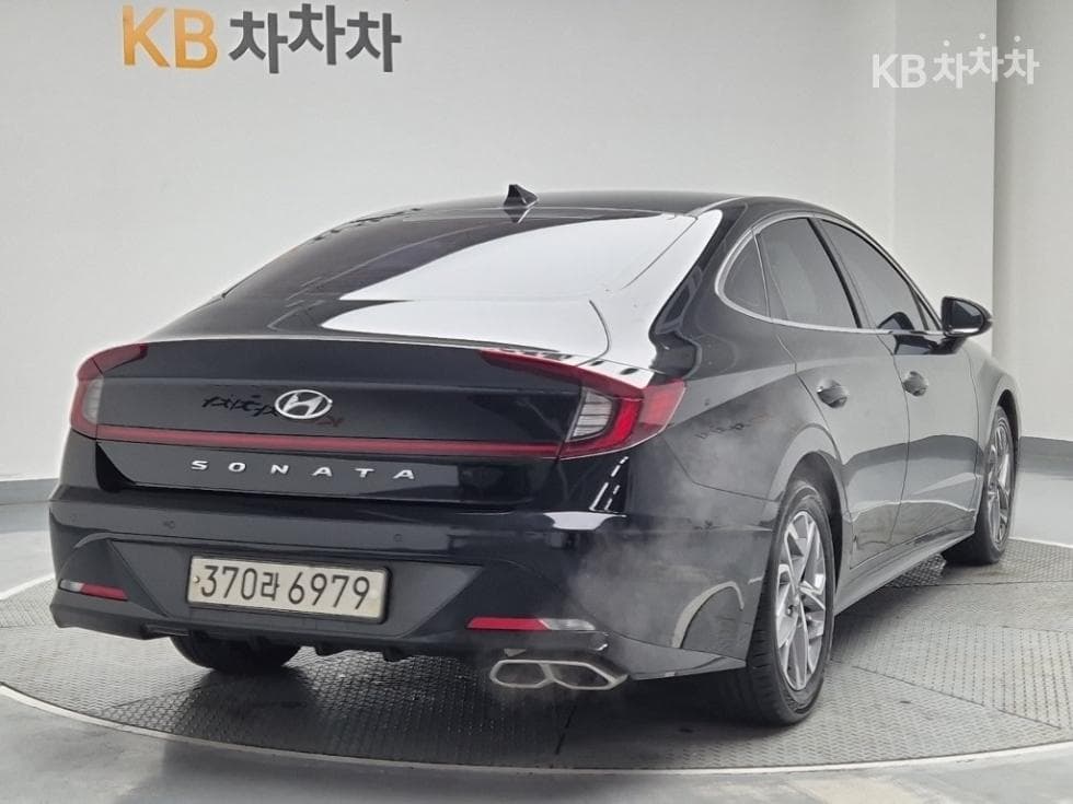 Hyundai Sonata (DN8)1.6 T Modern - 3