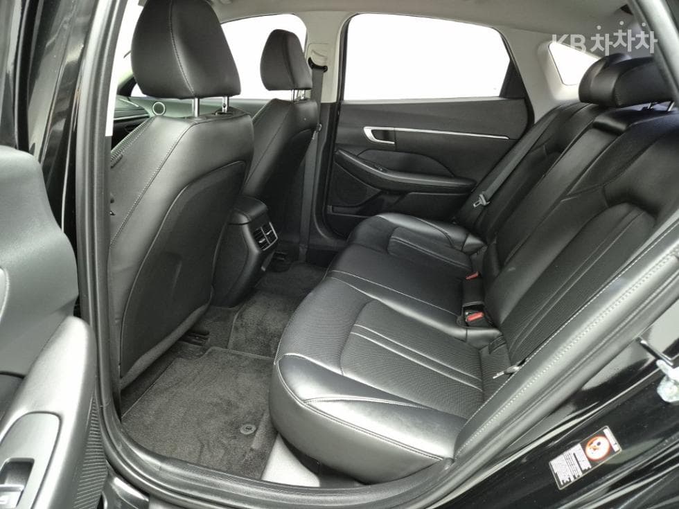 Hyundai Sonata (DN8)1.6 T Modern - 12