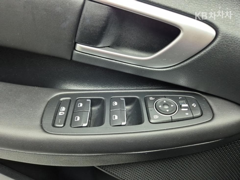 Hyundai Sonata (DN8)1.6 T Modern - 18