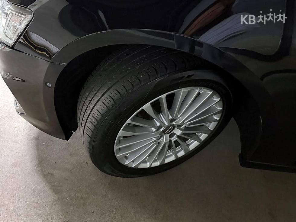 Audi A6(C8)45 TFSI Quattro Premium - 20