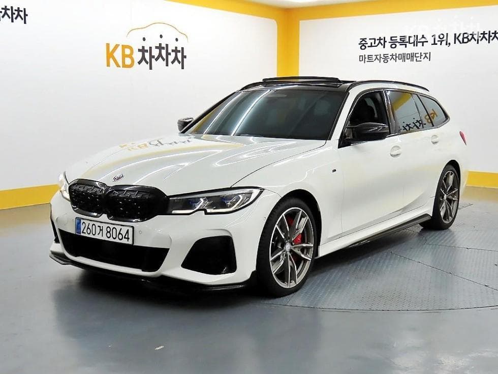 BMW 3 Series (G20) M340i Touring xDrive Standard - Image 1