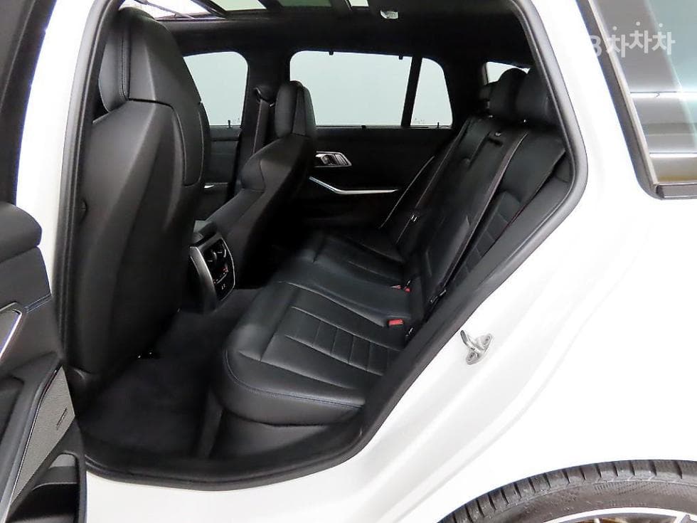 BMW 3 Series (G20)M340i Touring xDrive Standard - 6
