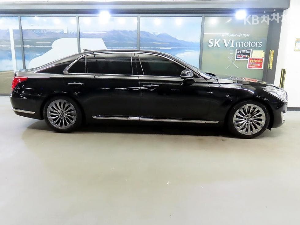 Genesis EQ9005.0 GDI AWD Prestige - 3