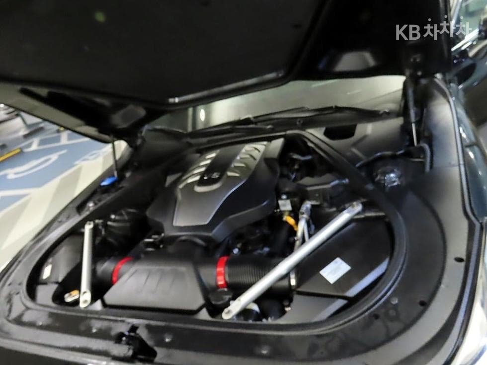 Genesis EQ9005.0 GDI AWD Prestige - 19