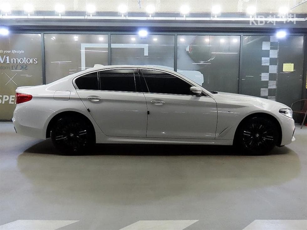 BMW 올New5 Series (G30)540i xDrive M Sport Plus - 3