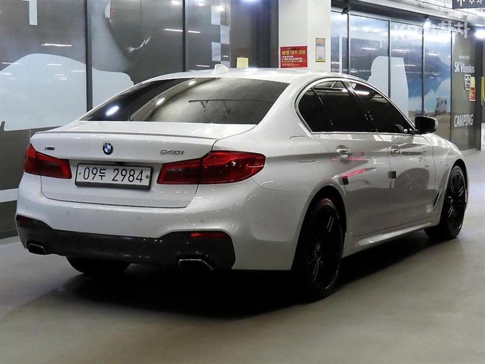 BMW 올New5 Series (G30)540i xDrive M Sport Plus - 4