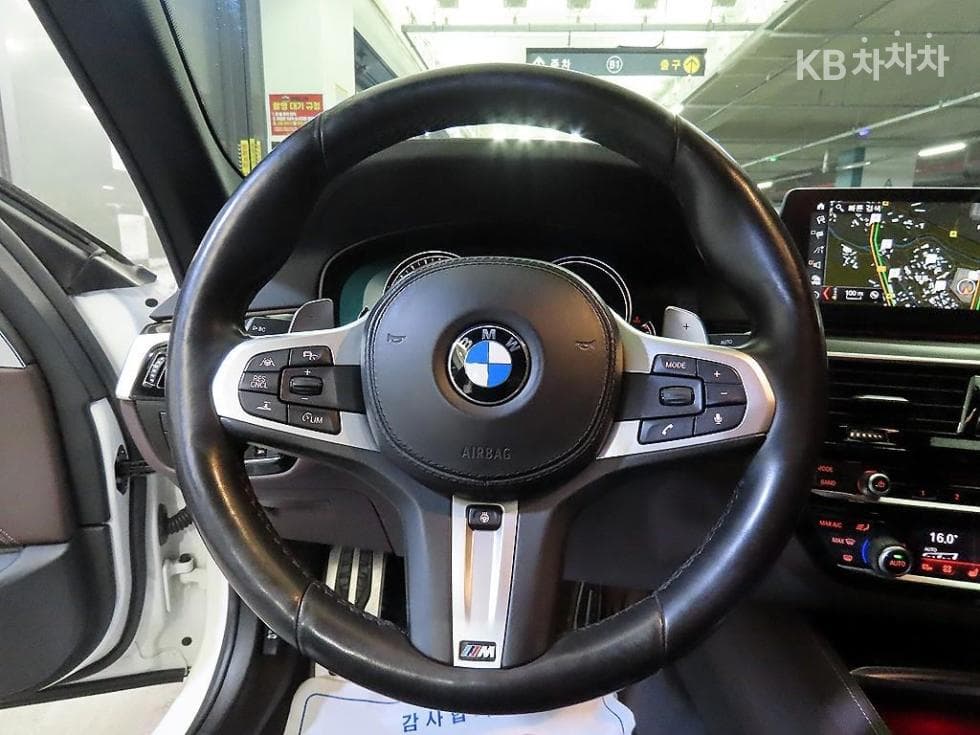 BMW 올New5 Series (G30)540i xDrive M Sport Plus - 8