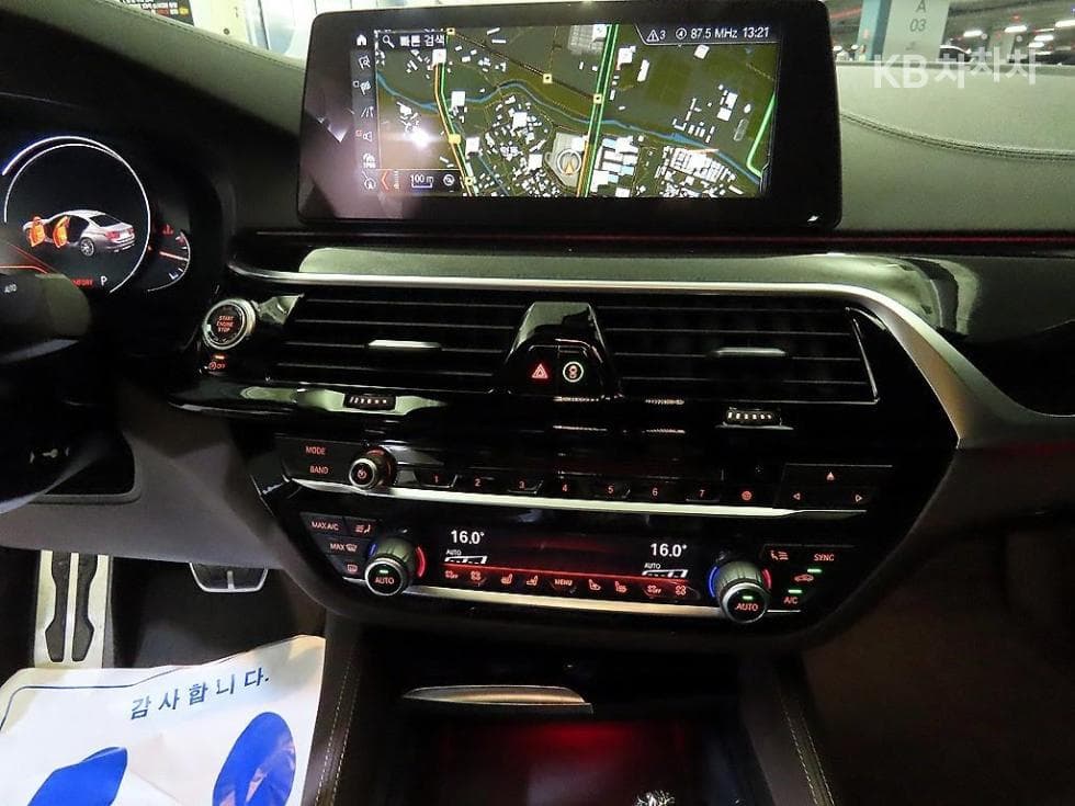 BMW 올New5 Series (G30)540i xDrive M Sport Plus - 11