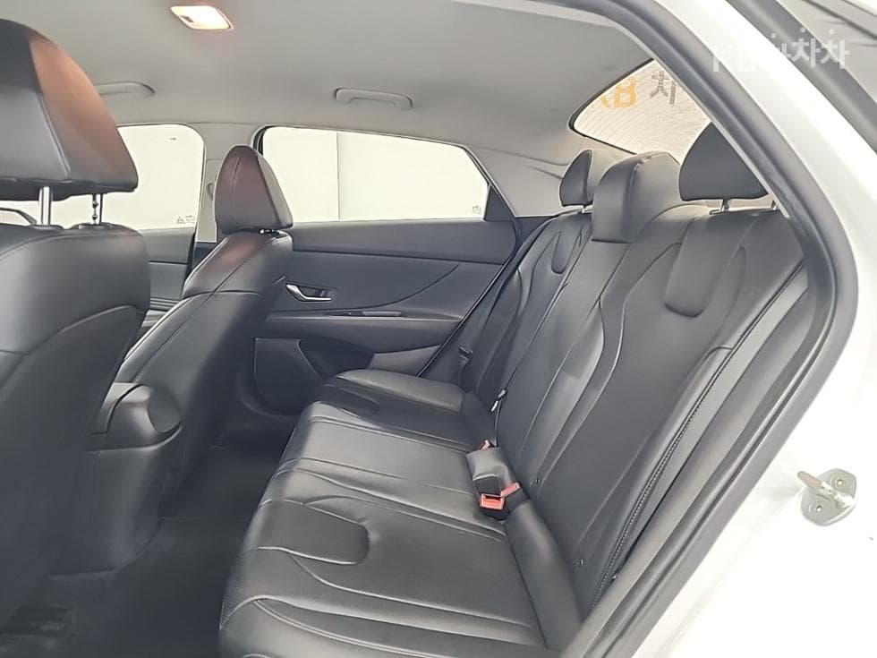 Hyundai All New Avante (Elantra)(CN7)1.6 Gasoline Modern - 12