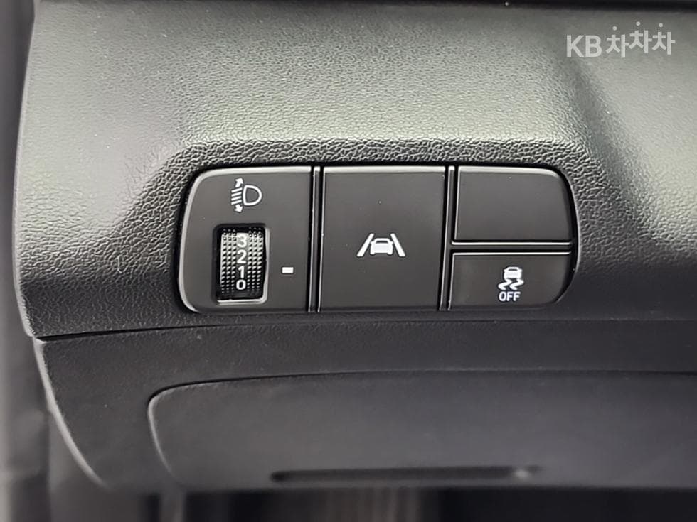 Hyundai All New Avante (Elantra)(CN7)1.6 Gasoline Modern - 17