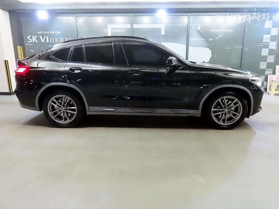 BMW New X4 (G02)xDrive 20i M Sport X - 3