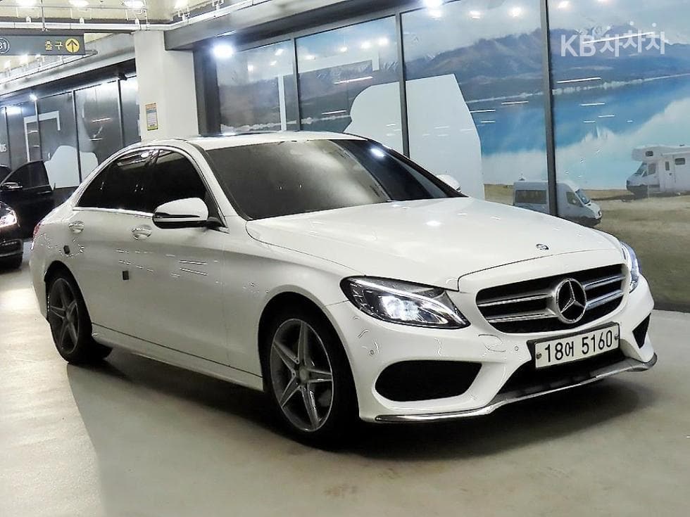 Mercedes-Benz The New (facelift) C-Class C200 AMG Line - Image 1