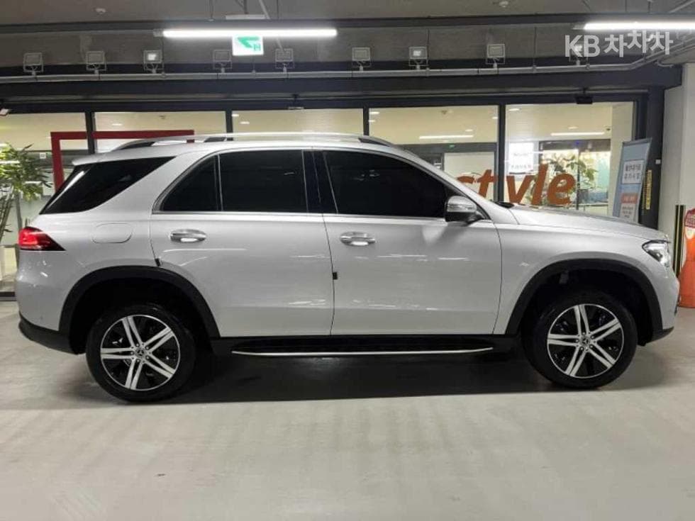 Mercedes-Benz GLE (V167)300 d 4Matic - 3