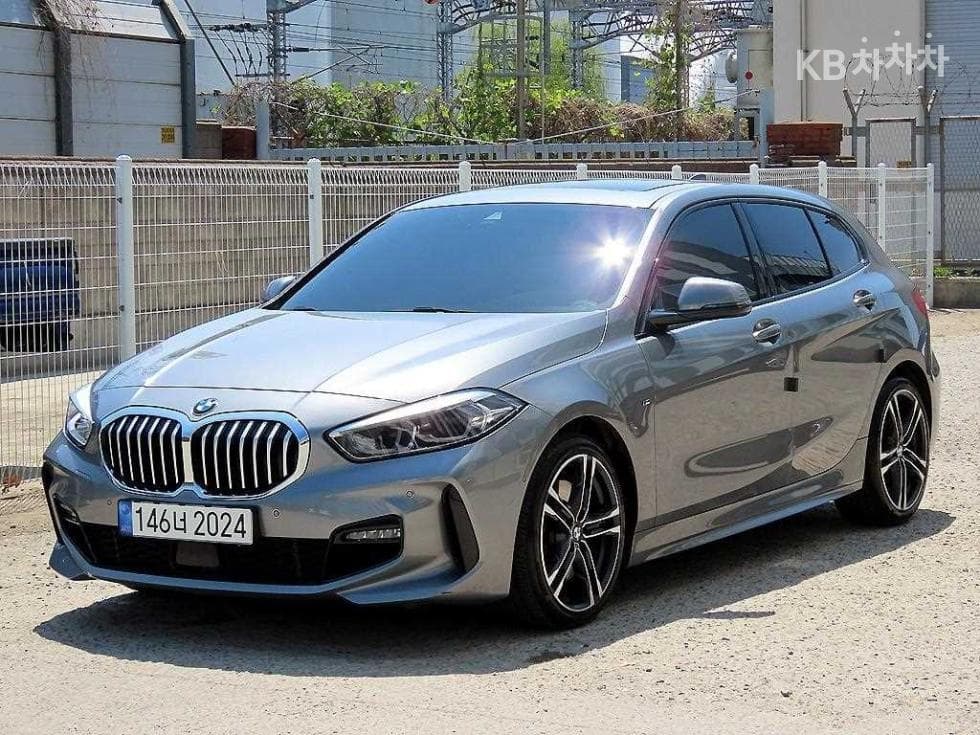 BMW 1시리즈 (F40) 120i M Sport - Image 1