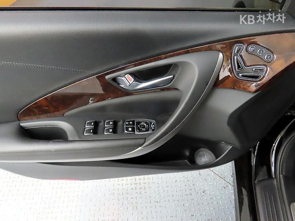 Hyundai AslanG300 Modern Basic - 11