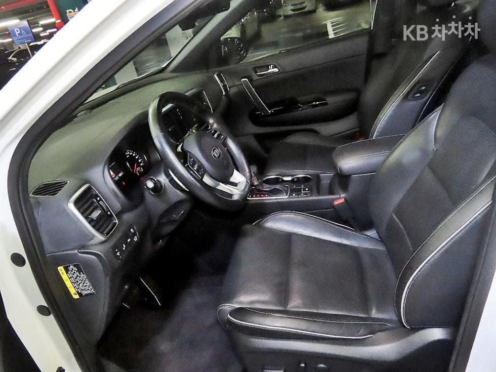 Kia Sportage 더 볼드2.0 Diesel 2WD Seater텔리전트 - 6
