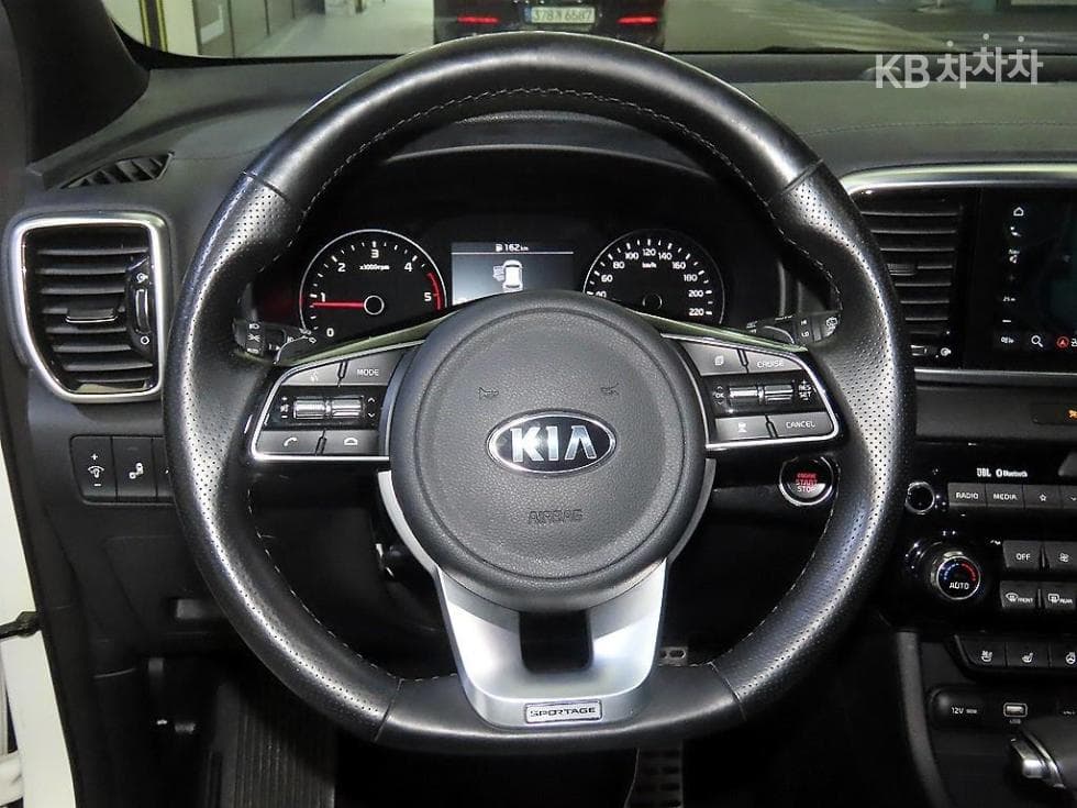 Kia Sportage 더 볼드2.0 Diesel 2WD Seater텔리전트 - 8