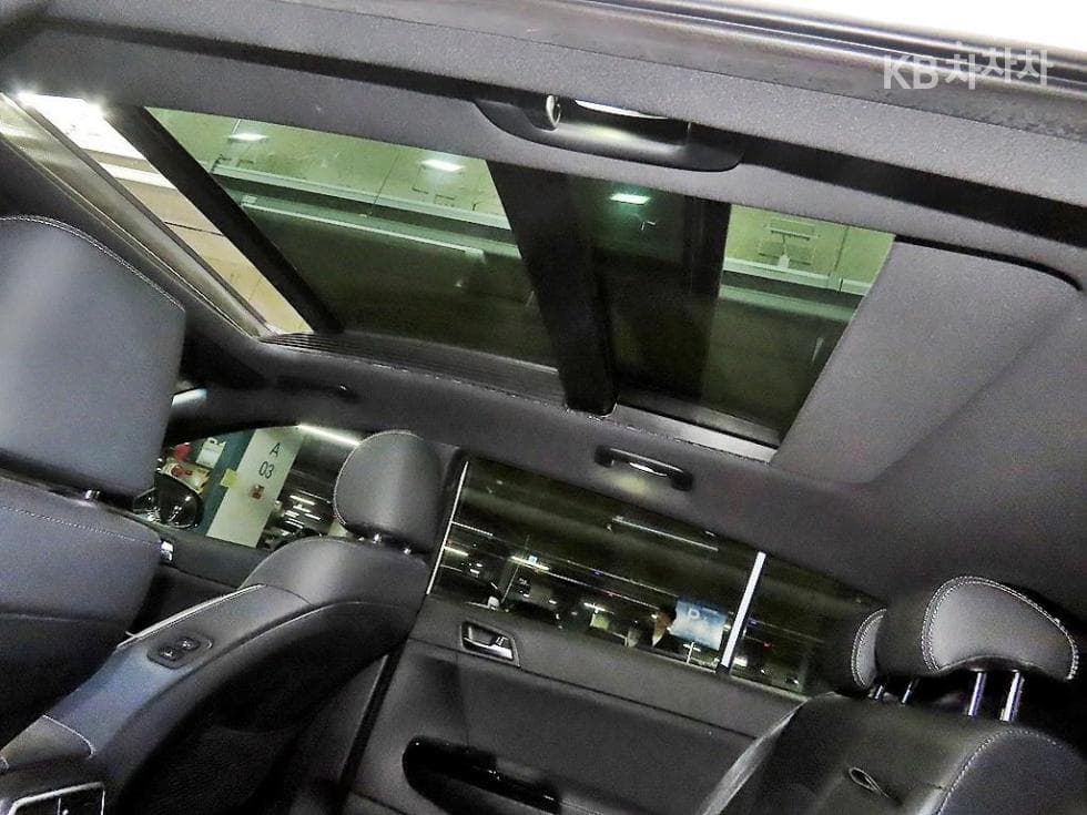 Kia Sportage 더 볼드2.0 Diesel 2WD Seater텔리전트 - 15