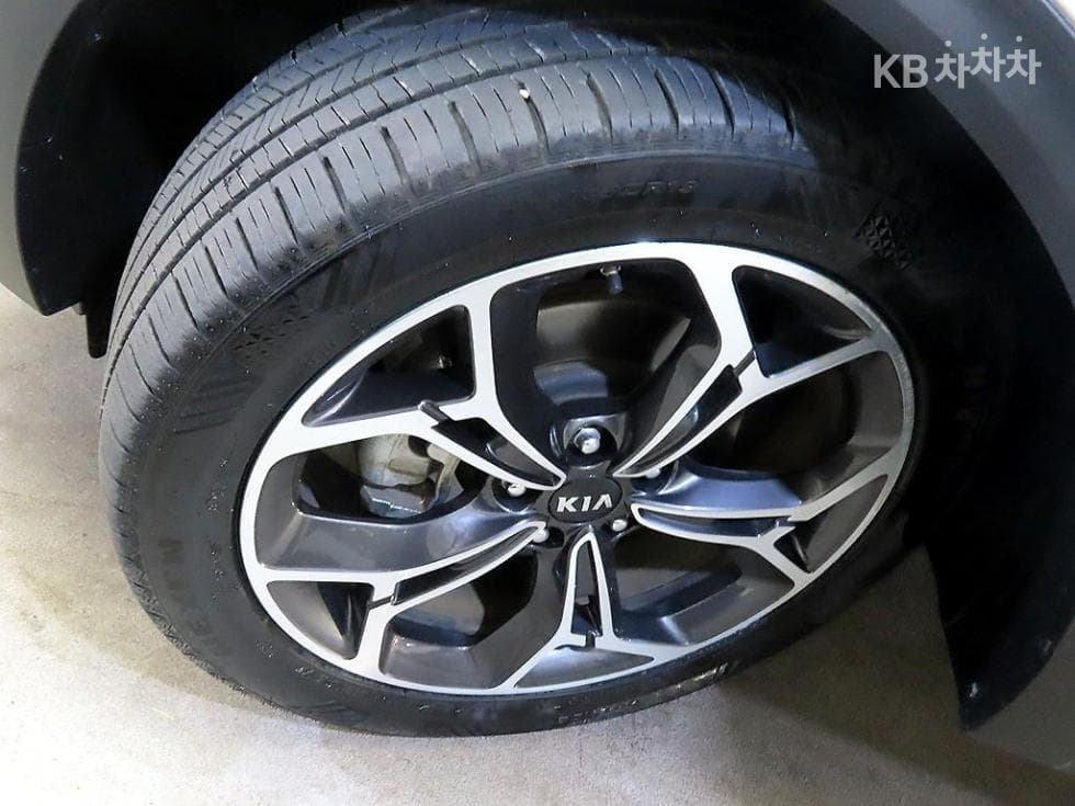 Kia Sportage 더 볼드2.0 Diesel 2WD Seater텔리전트 - 20