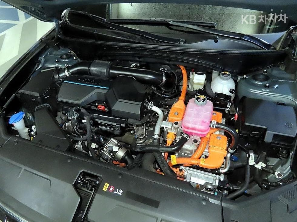 Hyundai The New (facelift) Tucson Hybrid(NX (Lexus SUV)4)1.6T HEV 2WD Premium - 19