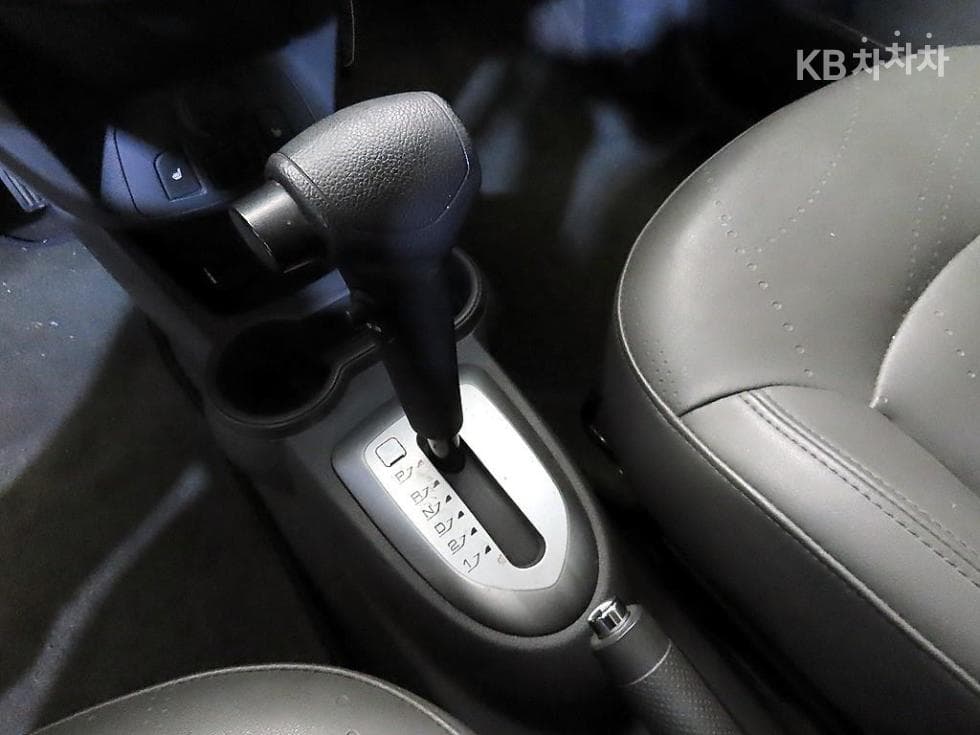 GM Korea Chevrolet SparkLT Standard - 12