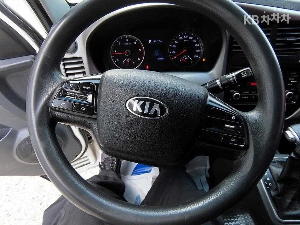 Kia The New (facelift) Bongo 3 (light truck)1 Ton Double Cab Extra Long 2WD L Light - 9